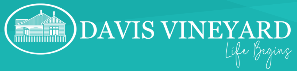 Davis Vineyard logo